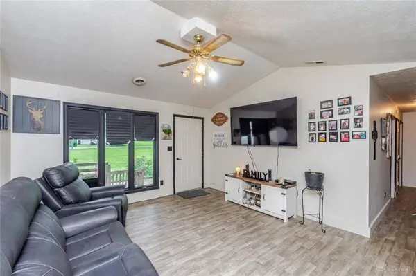 215 Hatchet Drive, Lakengren, OH 45320