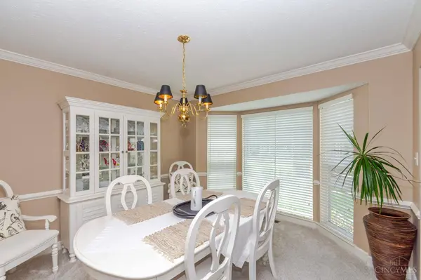 9655 Olde Georgetown Way, Centerville, OH 45458