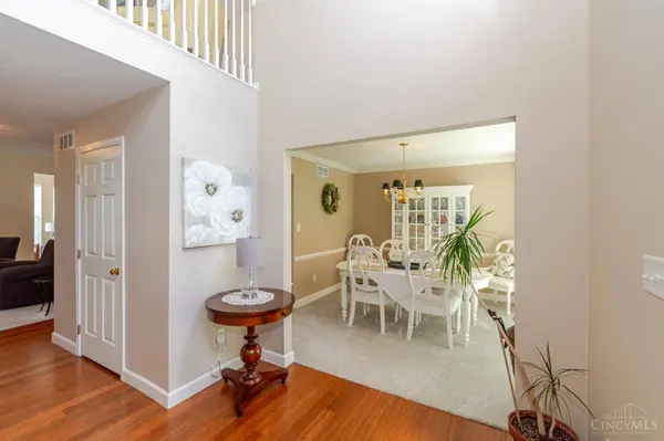 9655 Olde Georgetown Way, Centerville, OH 45458