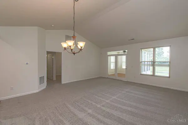 1451 Little Yankee Run, Centerville, OH 45458