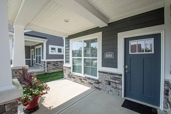 1686 Glade Valley Dr, Washington Twp, OH 45458