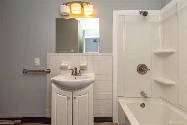 7613 Damascus Drive, Huber Heights, OH 45424