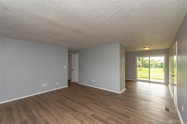 7613 Damascus Drive, Huber Heights, OH 45424