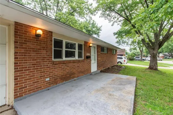6111 Rosebury Drive, Huber Heights, OH 45424