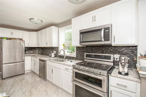 563 East Drive, Kettering, OH 45419