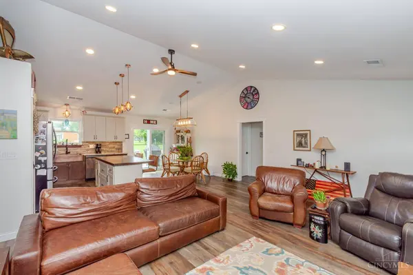 45 Lakengren Dr, Eaton, OH 45320