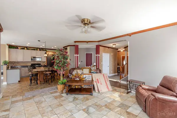 6155 Old Stone Ct, Fairfield Twp, OH 45011