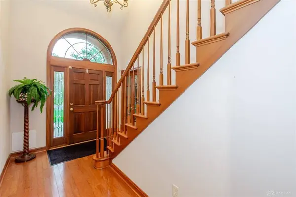 2400 Gatesland Court, Miami Township, OH 45459