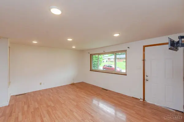 626 Upland Dr, West Carrollton, OH 45449