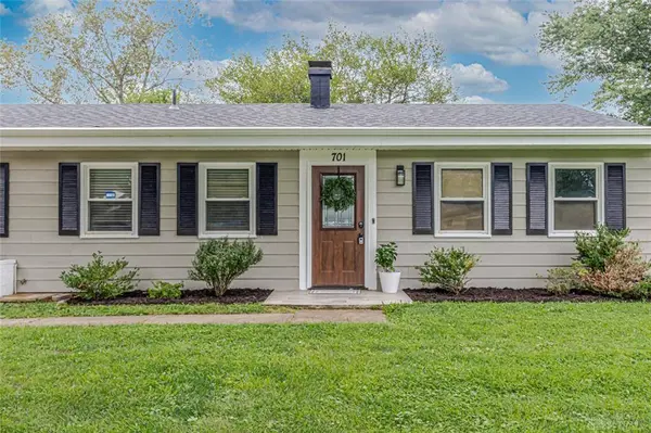 701 Easter Drive, Carlisle, OH 45005