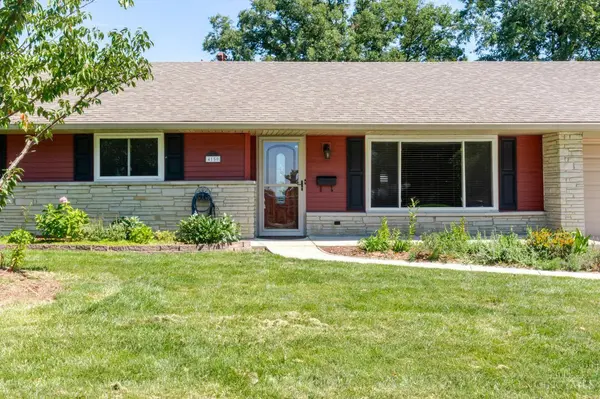 4150 Burning Tree Dr, Kettering, OH 45440