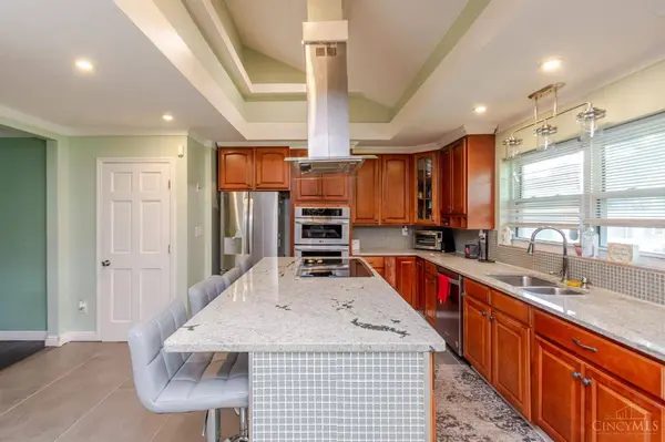 141 Greenhill Rd, Harrison Twp, OH 45405
