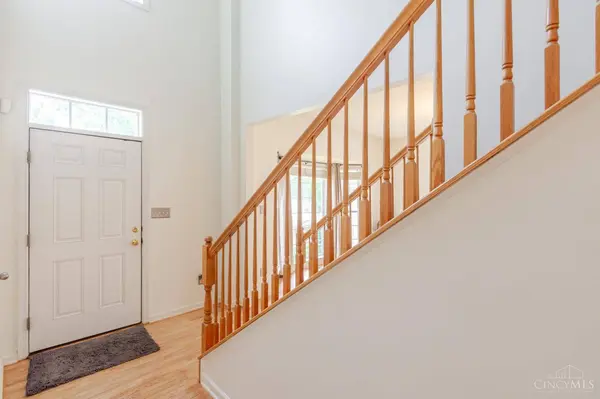 1730 Olde Haley Dr, Centerville, OH 45458