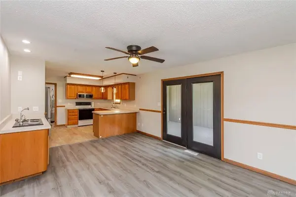 23 Lakengren Drive, Eaton, OH 45320