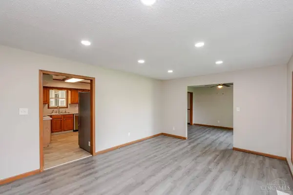 23 Lakengren Dr, Eaton, OH 45320