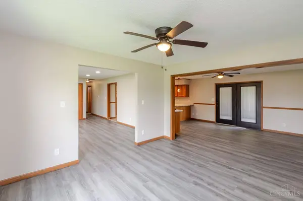 23 Lakengren Dr, Eaton, OH 45320