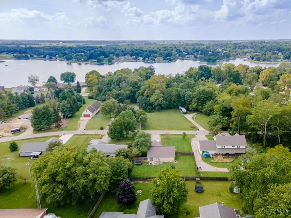 826 Lakengren Dr