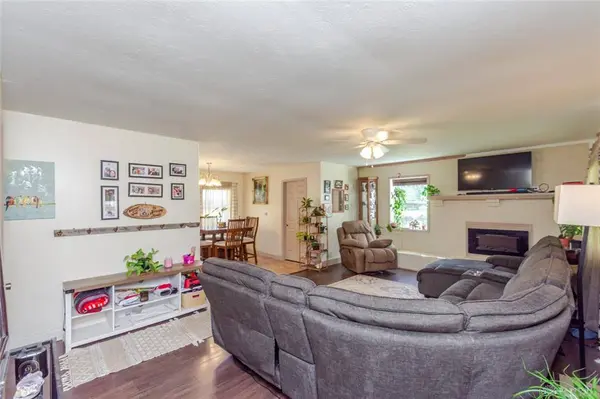 446 Woodside Drive, West Alexandria, OH 45381