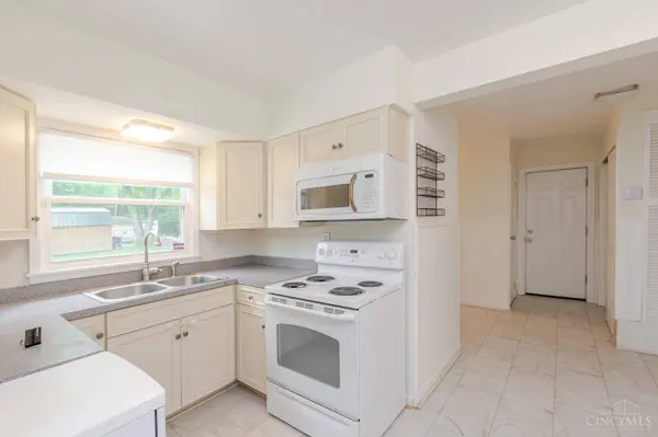 3485 W Lakeview Dr, Pierce Twp, OH 45102
