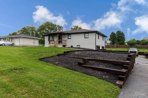 7290 Eyler Dr, Springboro, OH 45066