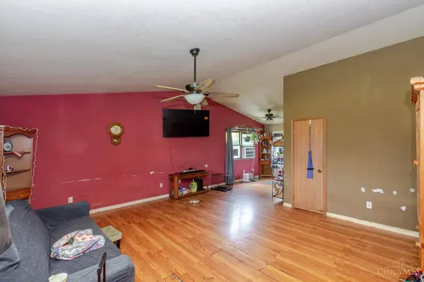 32 Valhalla Dr, Eaton, OH 45320