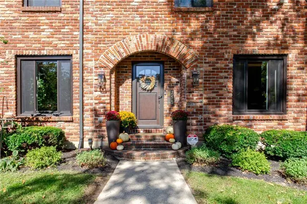 755 Woodbourne Trail, Washington Twp, OH 45459