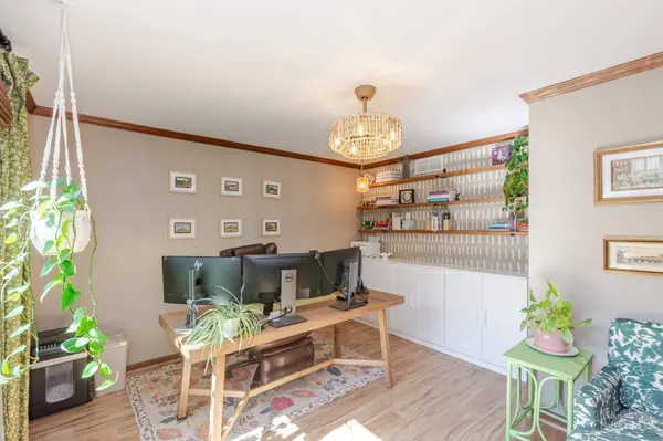 755 Woodbourne Trl, Washington Twp, OH 45459