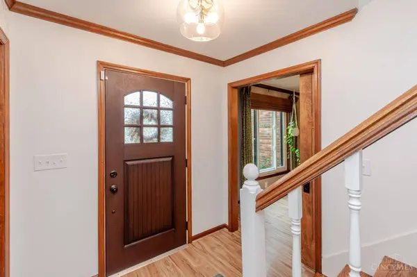 755 Woodbourne Trl, Washington Twp, OH 45459
