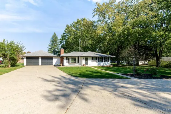 198 Lakengren Dr, Eaton, OH 45320