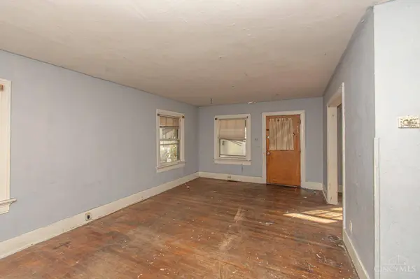 843 St Agnes Ave, Dayton, OH 45402