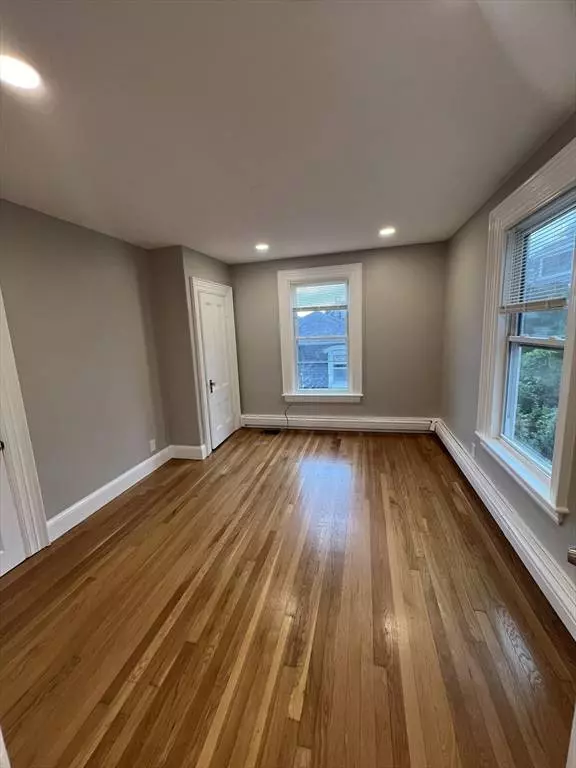 29 Ingalls Ter #3, Swampscott, MA 01907