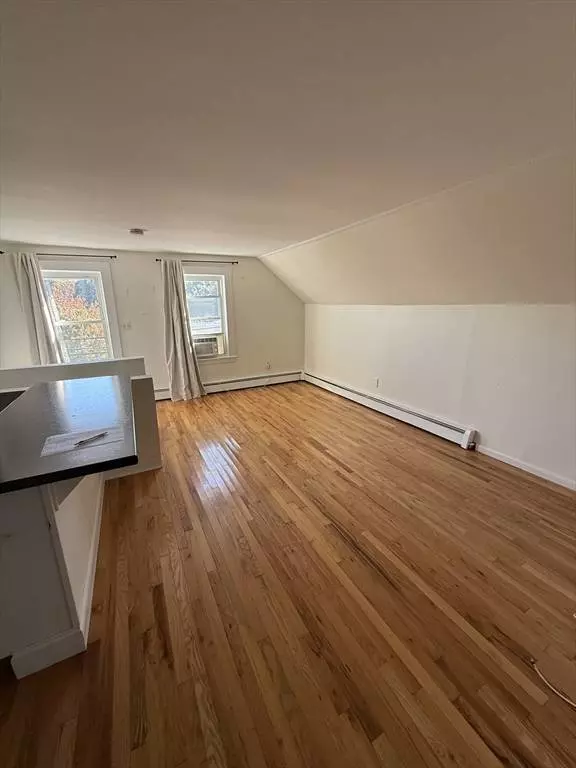 14 Enon St #3, Beverly, MA 01915