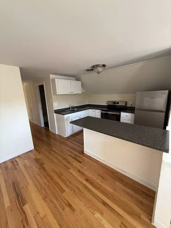 14 Enon St #3, Beverly, MA 01915