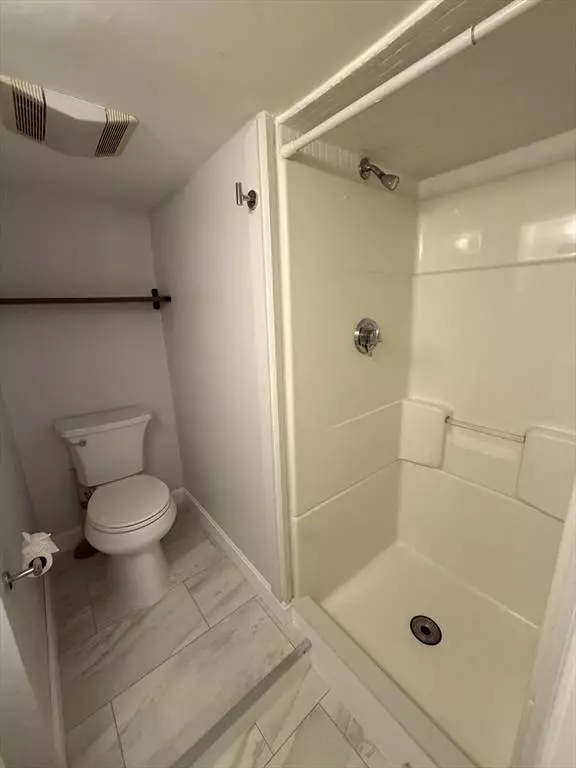 11 King St #2, Swampscott, MA 01907