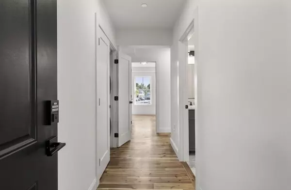 8 Enon St #203, Beverly, MA 01915