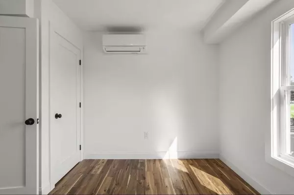 8 Enon St #203, Beverly, MA 01915