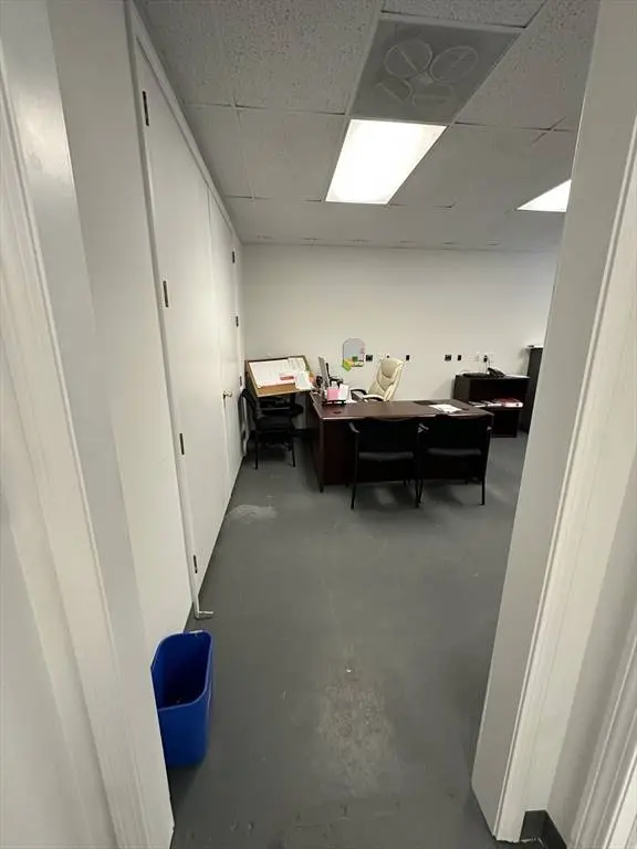 154 Center St, Groveland, MA 01834