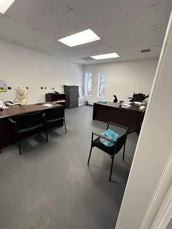 154 Center St, Groveland, MA 01834