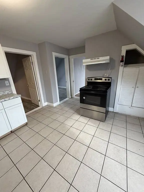 43 Adams St #3, Lynn, MA 01902