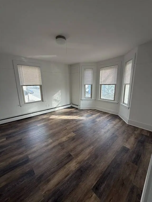 45 Elliot St #2, Beverly, MA 01915