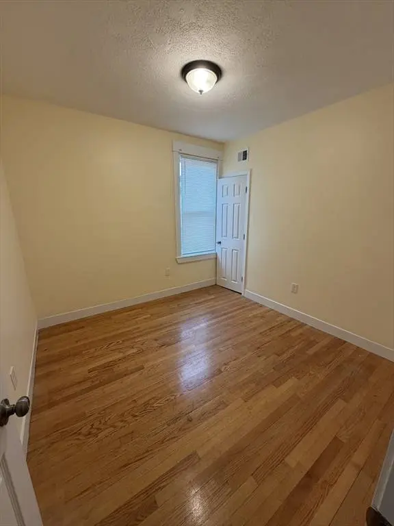 8 Wilson St #2, Lynn, MA 01902