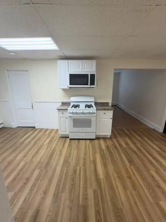 14 Park #B, Salem, MA 01970