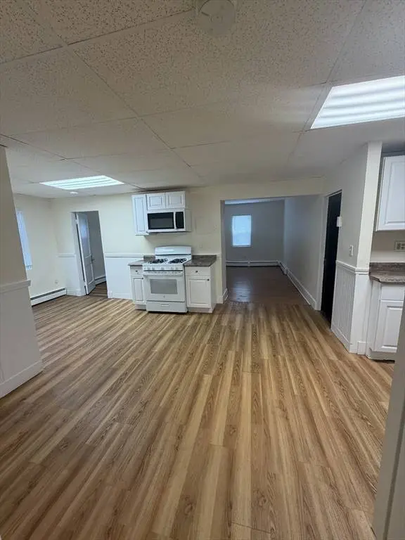 14 Park #B, Salem, MA 01970