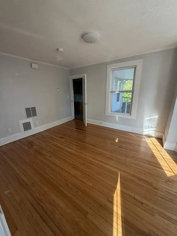 13 Knowlton St #2, Beverly, MA 01915