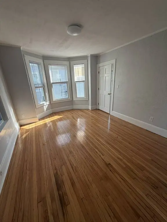 13 Knowlton St #2, Beverly, MA 01915