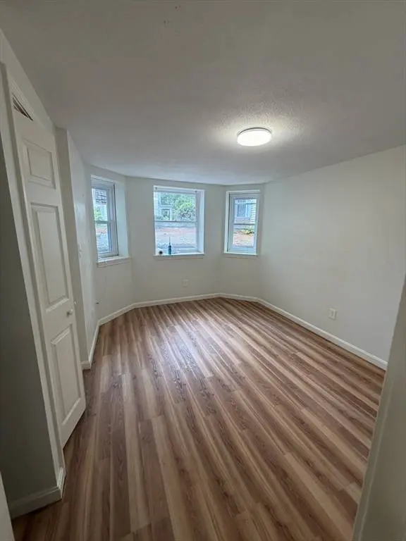 72 Cabot St #2, Beverly, MA 01915