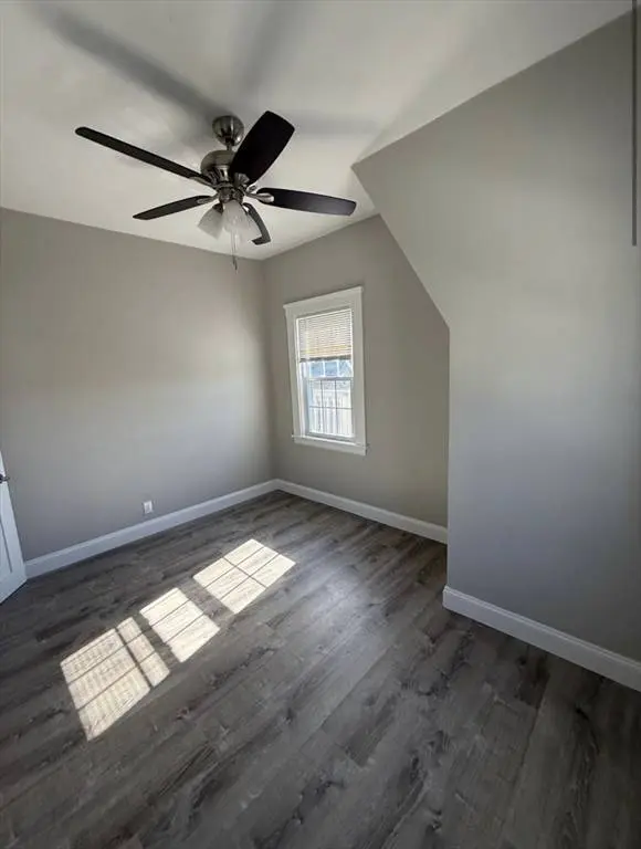 16 Magnolia Ave #11, Gloucester, MA 01930