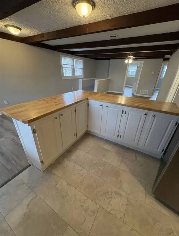 34 Boston St #2, Salem, MA 01970