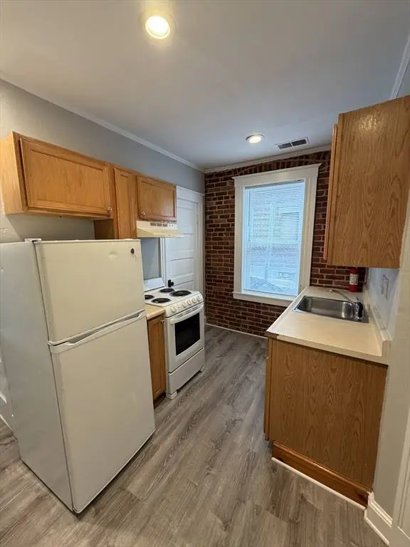 250 Washington St #1, Salem, MA 01970