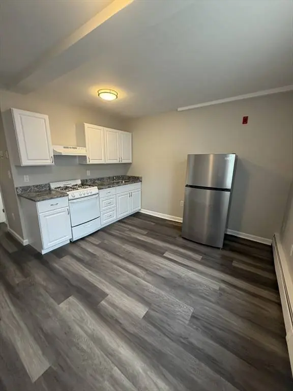 84 Cabot St #9, Beverly, MA 01915